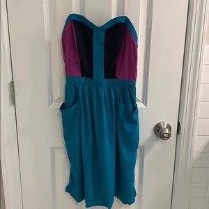 Color block strapless dress
